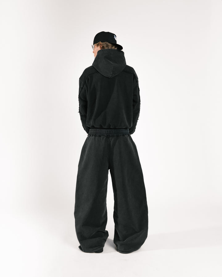 CONTRAST HOODIE