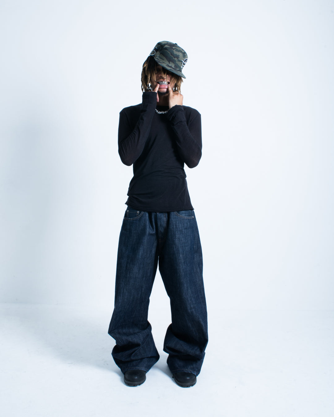 FITTED LONG SLEEVE